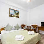 Guest house Flower's Bucharest