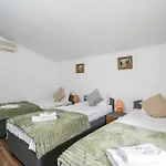Guest house Flower's 3*