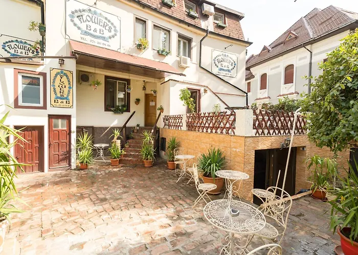 ゲストハウス Flower's 3*