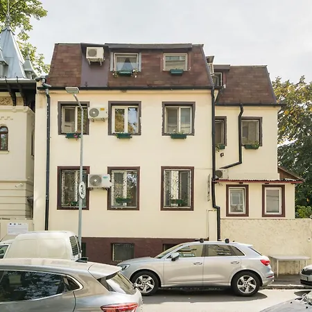 Flower's 3* 부쿠레슈티