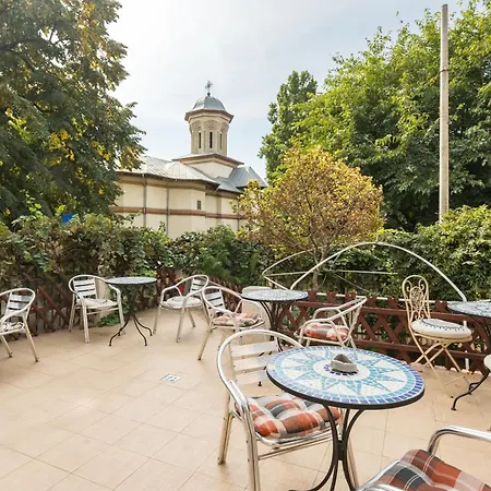 Flower's Guest house