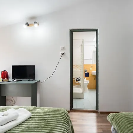 Flower's Guest house