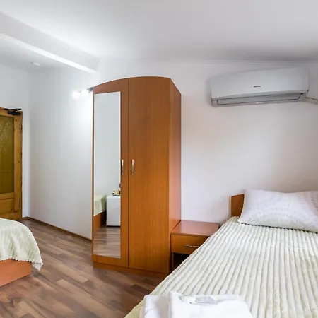 Guest house Flower's 3*