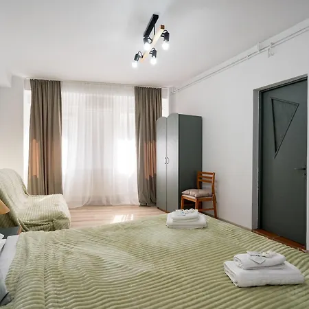 Flower's Guest house 3*